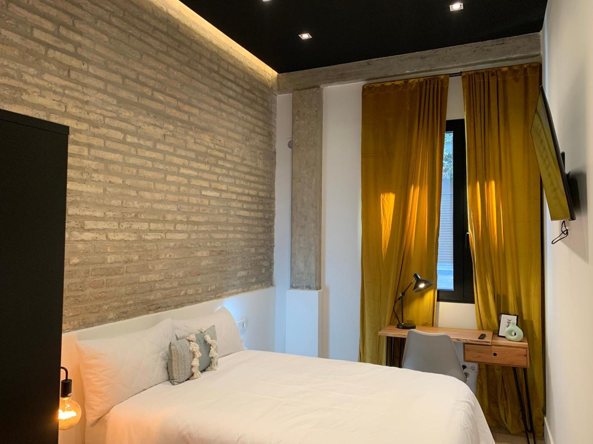 La Reina Beach Rooms Валенсия Екстериор снимка
