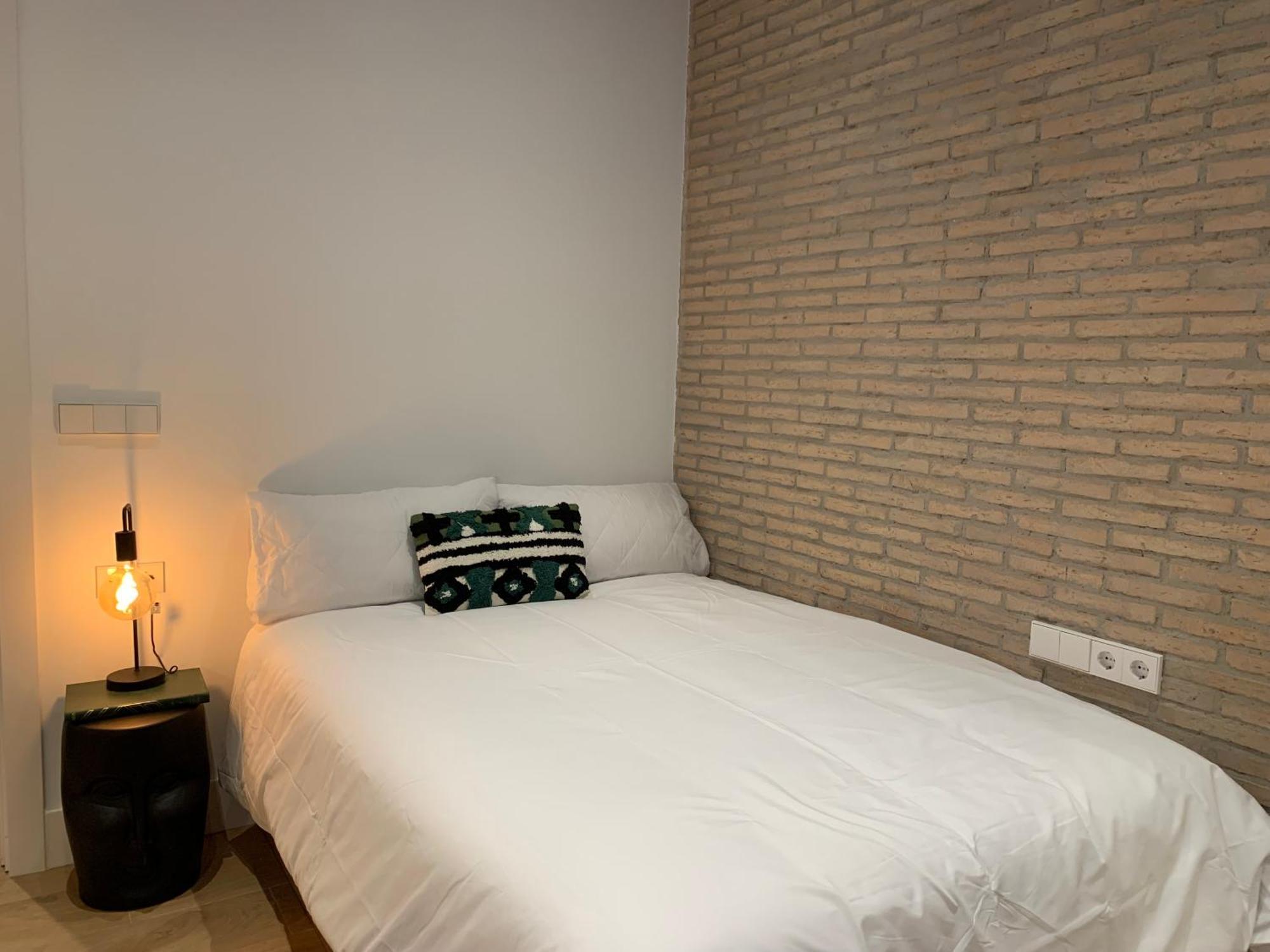 La Reina Beach Rooms Валенсия Екстериор снимка
