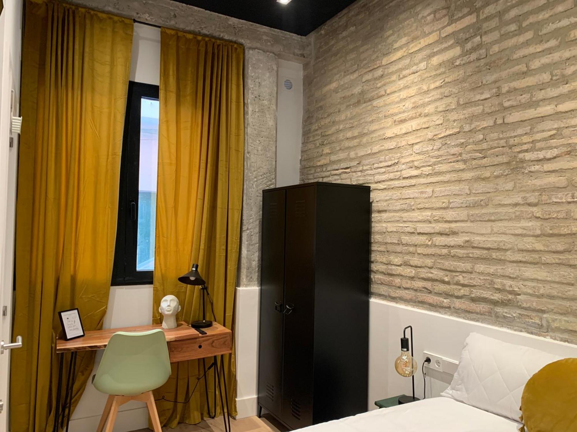 La Reina Beach Rooms Валенсия Екстериор снимка