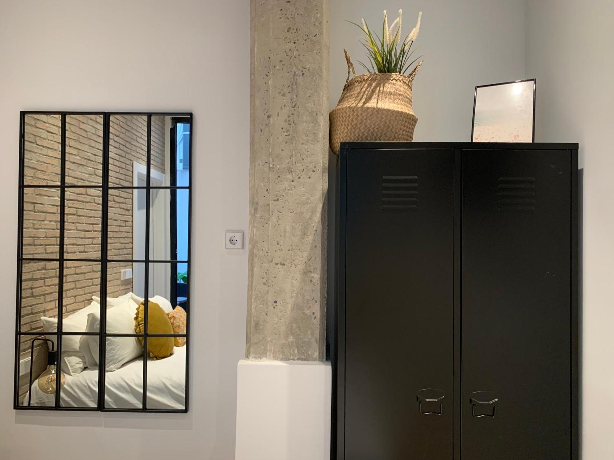 La Reina Beach Rooms Валенсия Екстериор снимка
